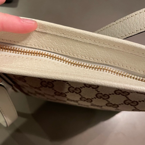 Gucci canvas crossbody bag - Picture 6 of 9
